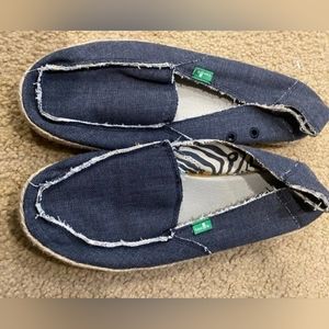 Sanuk chambray frayed top espadrilles. Size 10